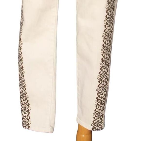 Cache White Rhinestone Stud Embellished Jean Pant Stretch Blk Scroll New NWT $98 - Picture 4 of 4